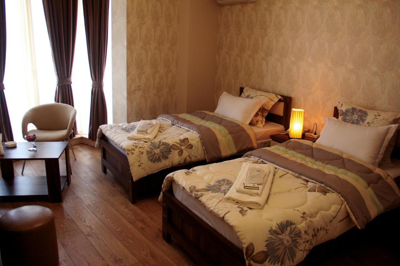 Moon Light Hotel Tiflis Exterior foto