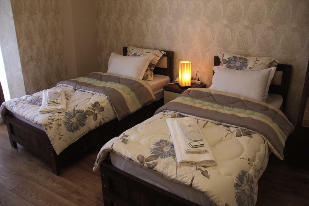 Moon Light Hotel Tiflis Exterior foto